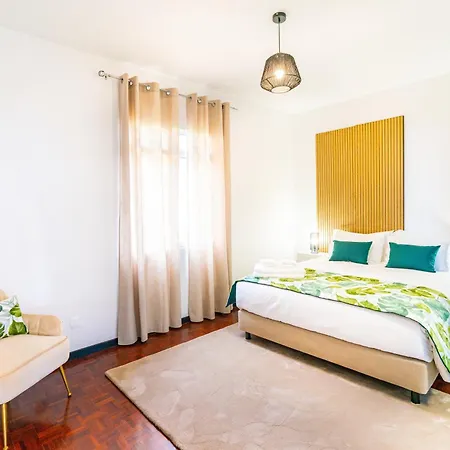 Lighthouse View- Pool * Порту-Мониш