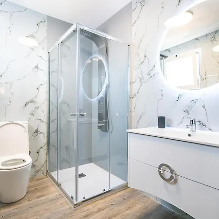 Lighthouse View- Pool Вилла