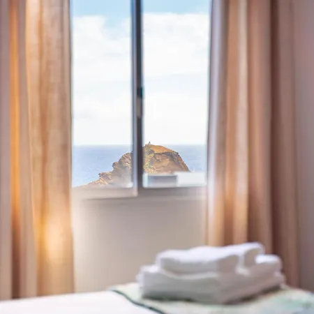 Lighthouse View- Pool * Порту-Мониш