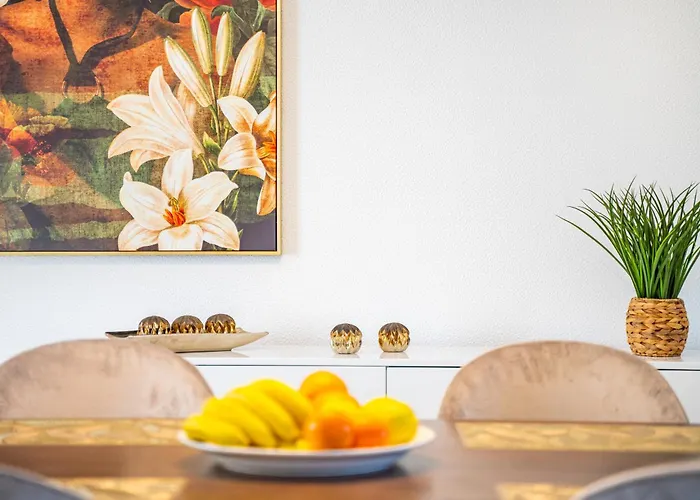 Lighthouse View- Pool Willa *