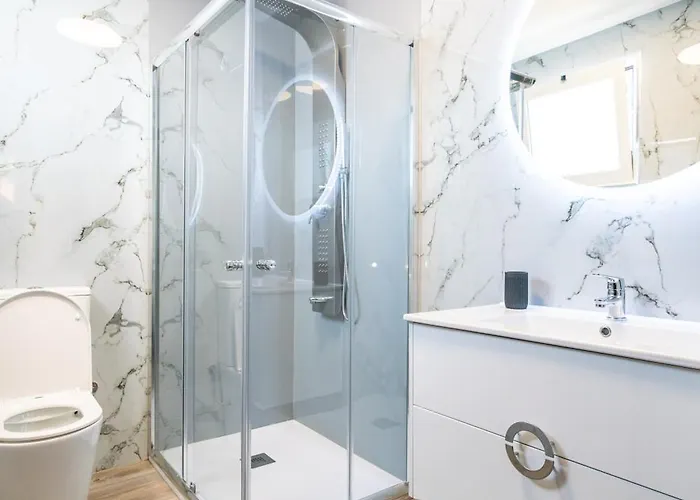 Lighthouse View- Pool Willa